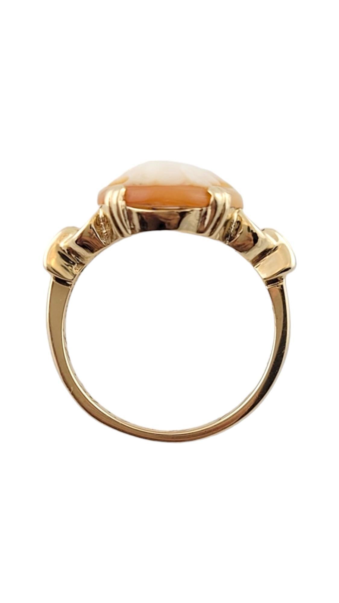 10K Yellow Gold Cameo Ring Size 6 #16155 In Good Condition For Sale In Washington Depot, CT