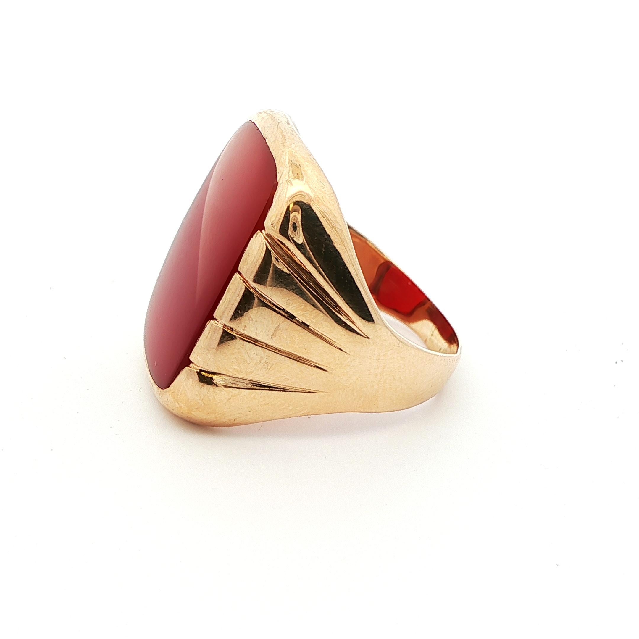 Bague édouardienne en or jaune 10k et cornaline 1910 en vente 1