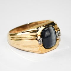 10K Yellow Gold Cats Eye Ring 5.9g