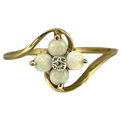 10k Yellow Gold Clover Opal & Diamond Ring