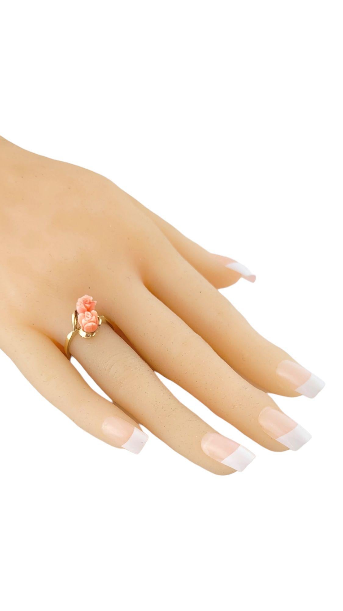 This gorgeous 10K gold ring features a beautifully detailed coral rose on top!

Ring size: 6.5

Shank: 2mm

Front: 13mm X 9.6mm X 9mm

Weight: 2.95 g/ 1.9 dwt

Hallmark: 10K

Very good condition, professionally polished.

Will come packaged in a
