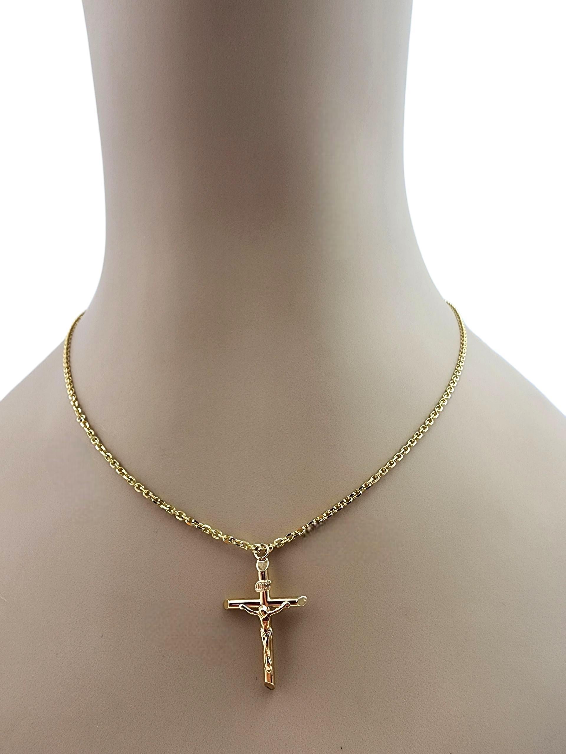 Pendentif Crucifix en or jaune 10K #22364 en vente 3
