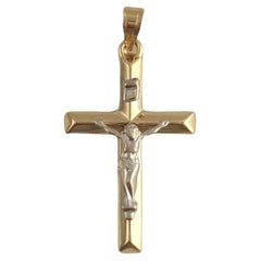 10K Yellow Gold Crucifix Pendant