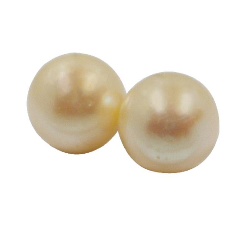 One pair electronically tested 10k yellow gold ladies cast & assembled akoya cultured pearl earrings with standard backs
Condition is good
Ladies Cultured Pearl Solitaire Earrings
Identified with markings of 