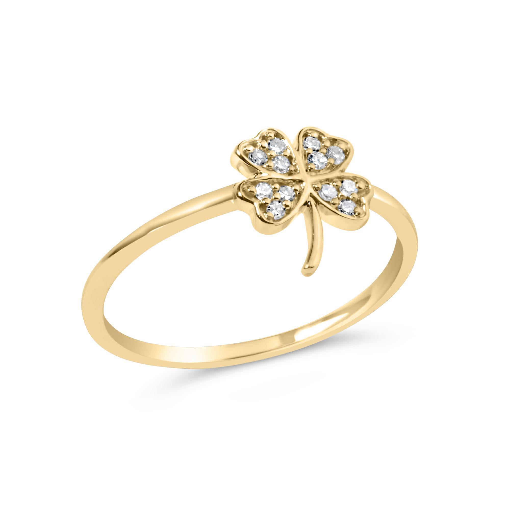 Moderno Anello quadrifoglio in oro giallo 10K con accenti di diamanti in vendita