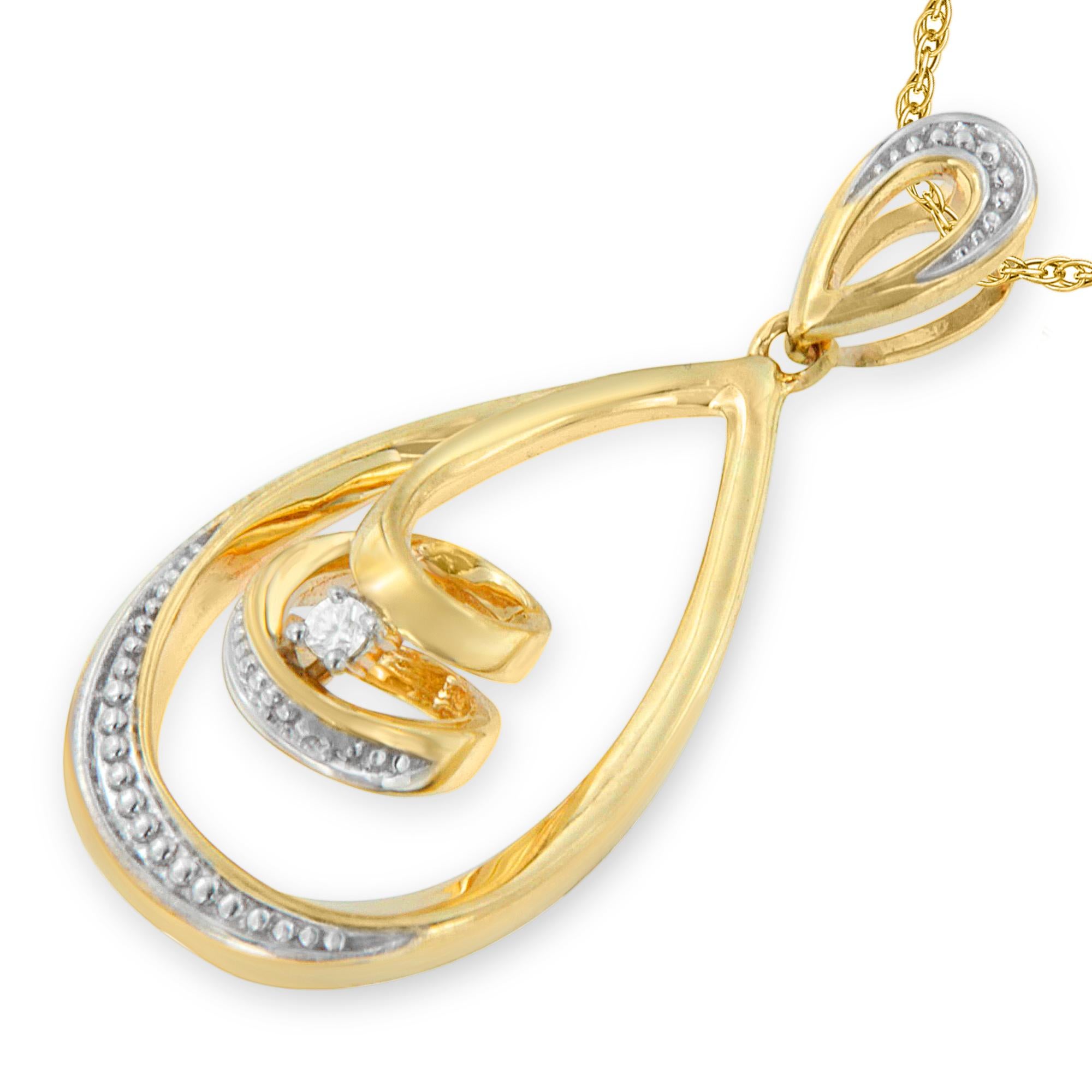 Taille ronde Collier pendentif à la mode en or jaune 10 carats avec diamants H-I, I2-I3 en vente