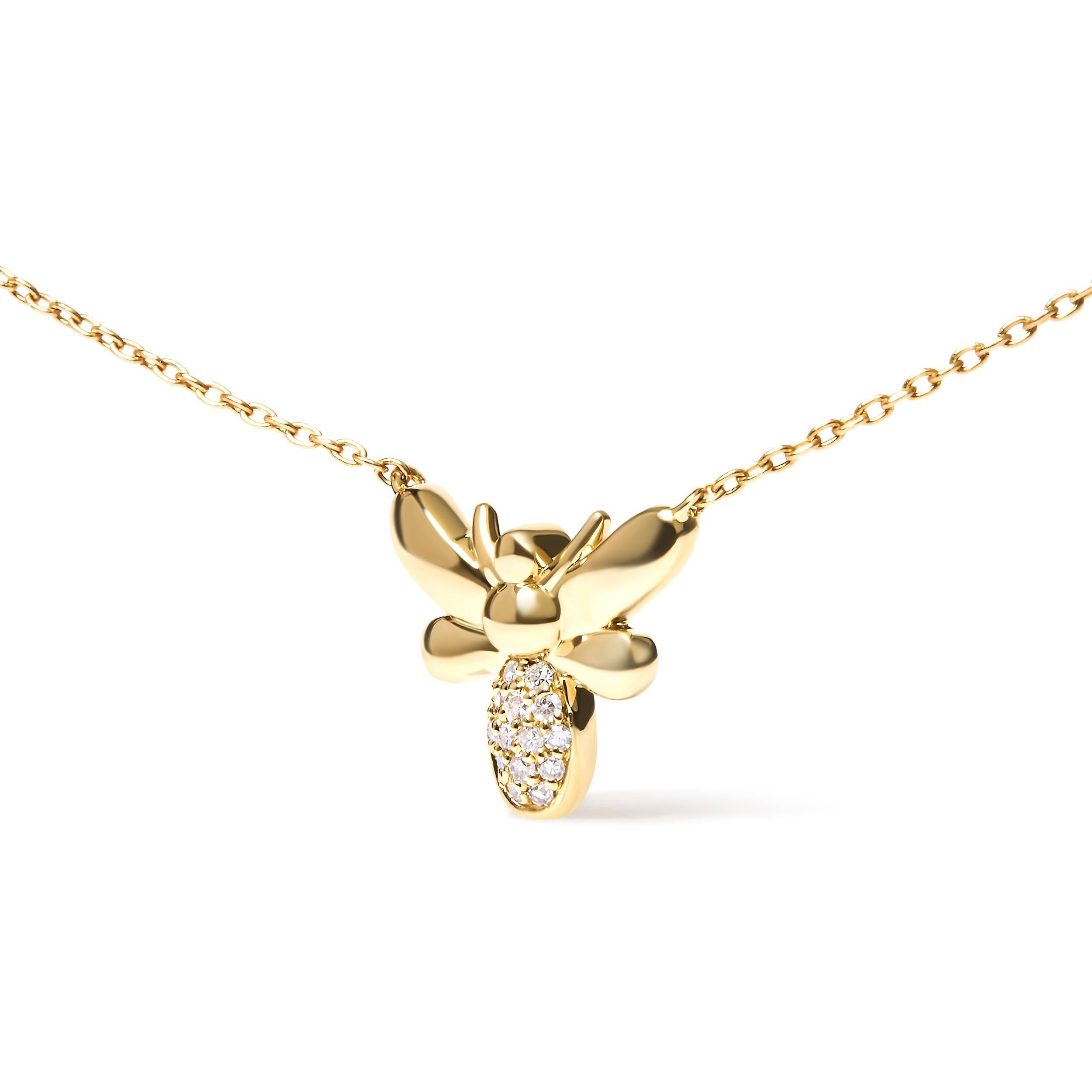 Modern 10K Yellow Gold Diamond Accented Bumble Bee Pendant Necklace For Sale