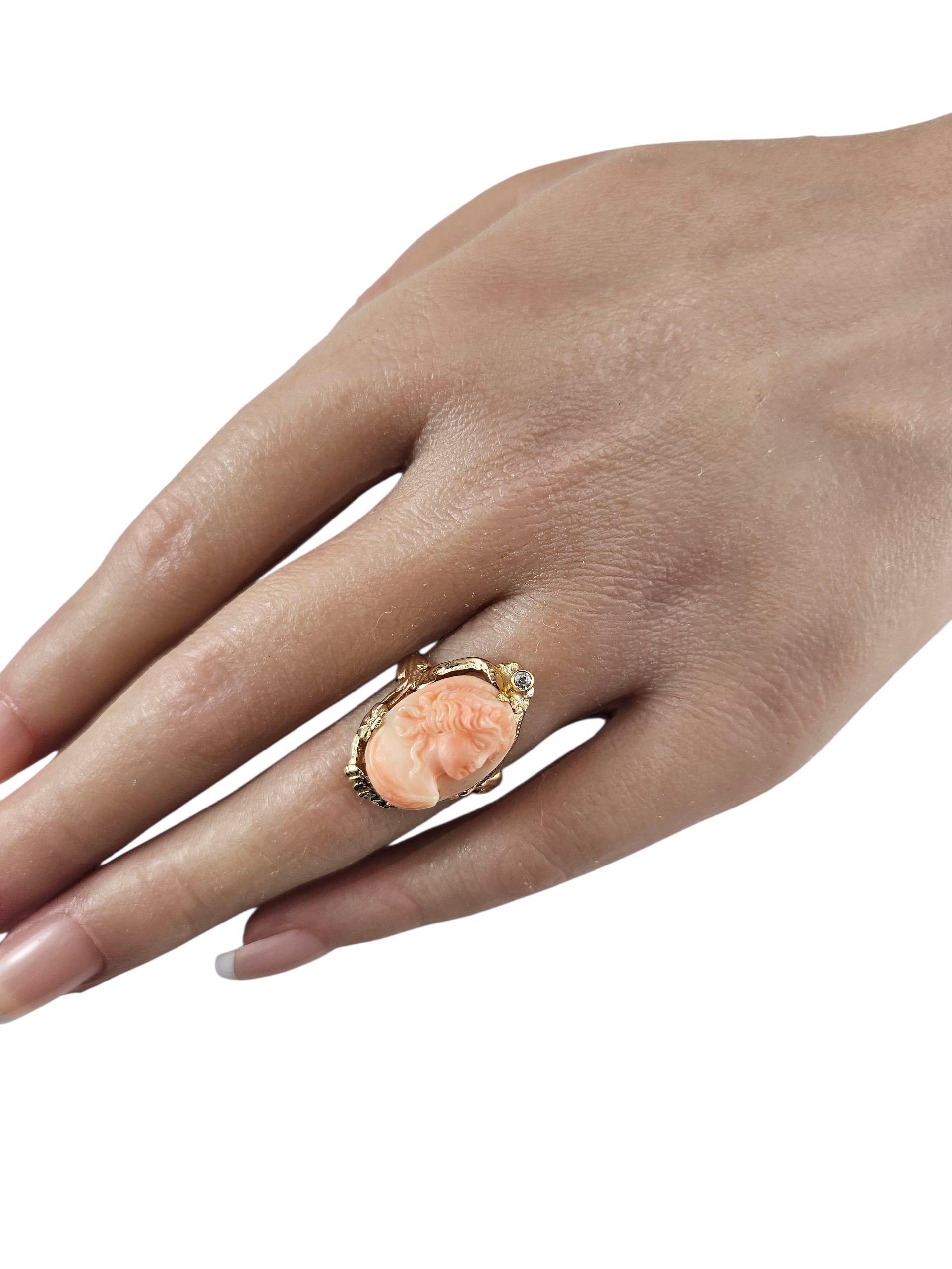 Donna Anello con cammeo di diamanti in oro giallo 10K misura 6,5 #23639 in vendita