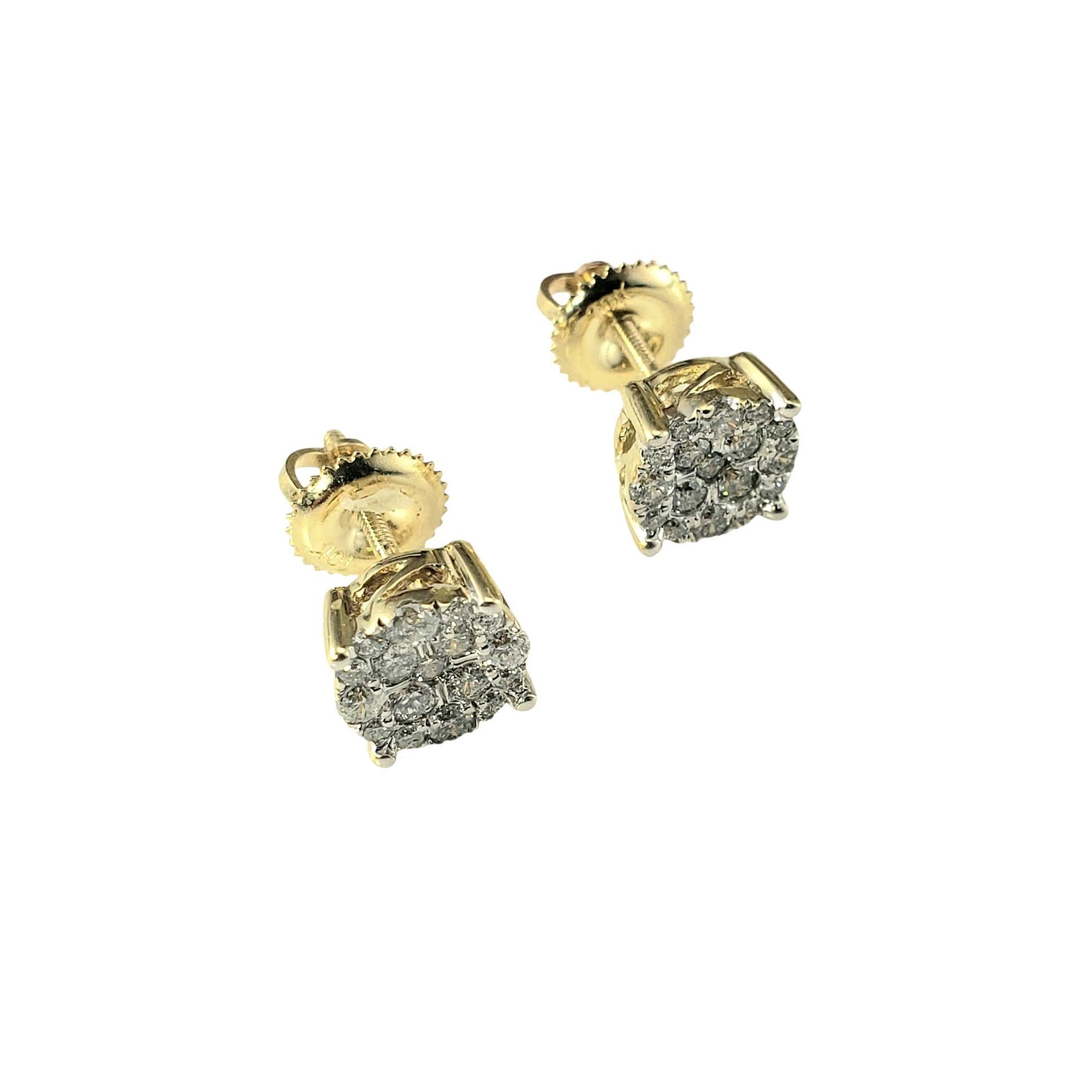 Orecchini con diamanti a grappolo in oro giallo 10K #23008 In condizioni buone in vendita a Washington Depot, CT