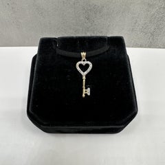 10K Yellow Gold Diamond Heart Key Pendant 0.01ct 0.6g