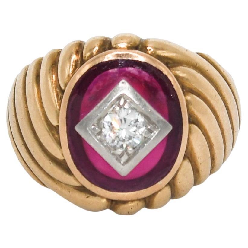 Bague en or jaune 10k diamant et rubis synthétique .30ct, 10.4gr en vente