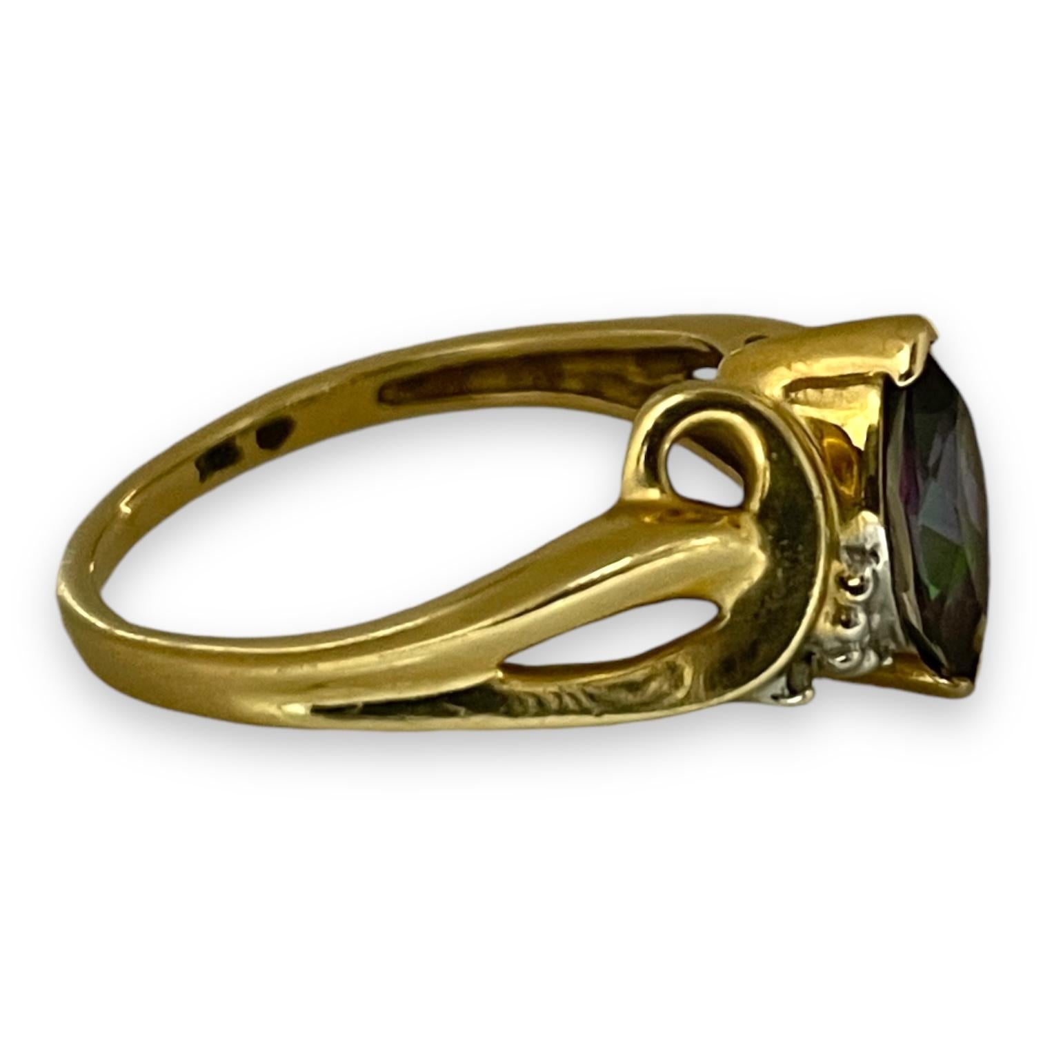 Taille Marquise Bague en or jaune massif alexandrite éthérée taille 6 en vente