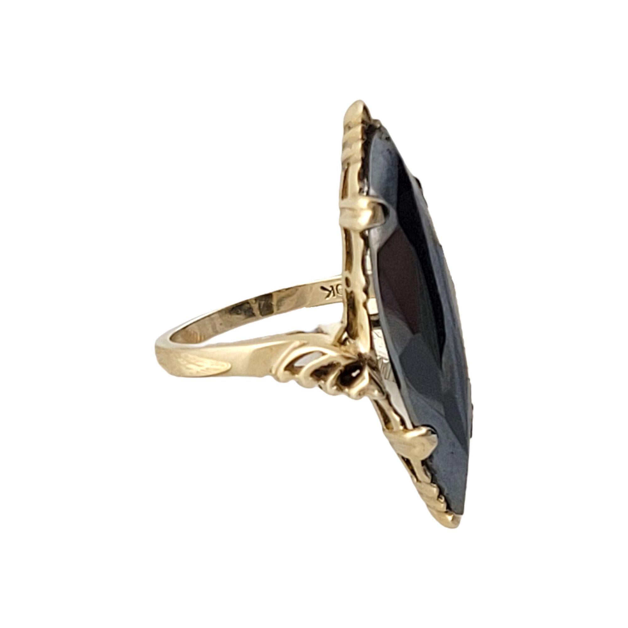 Facettierter Hämatit-Ring aus 10 Karat Gelbgold Größe 6,25 im Zustand „Gut“ in Washington Depot, CT