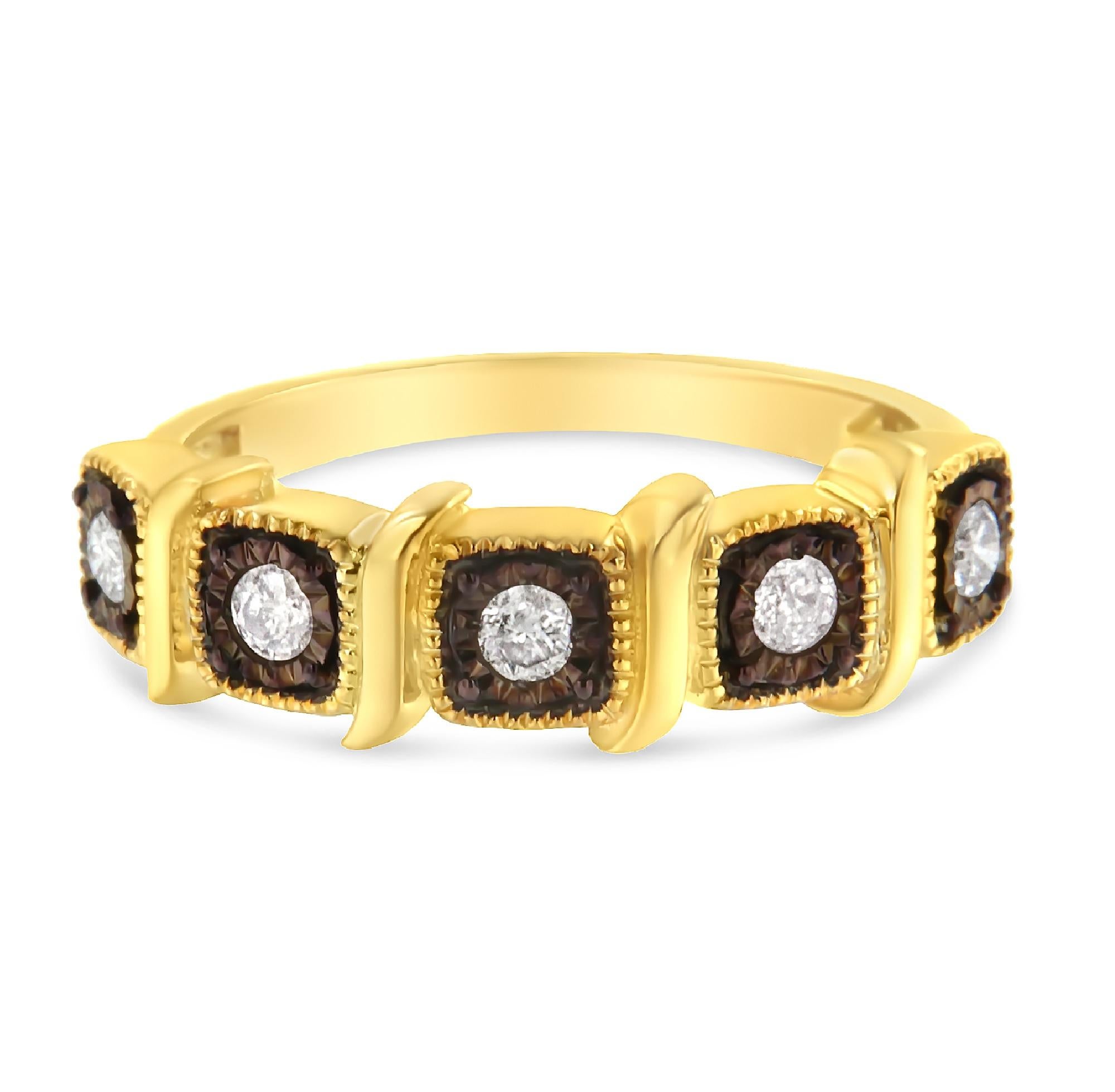 Anillo de 5 piedras con diamantes engastados en plata de ley .925 y destellos de oro amarillo de 10K 1/4 Cttw en Nuevo estado para la venta en New York, NY