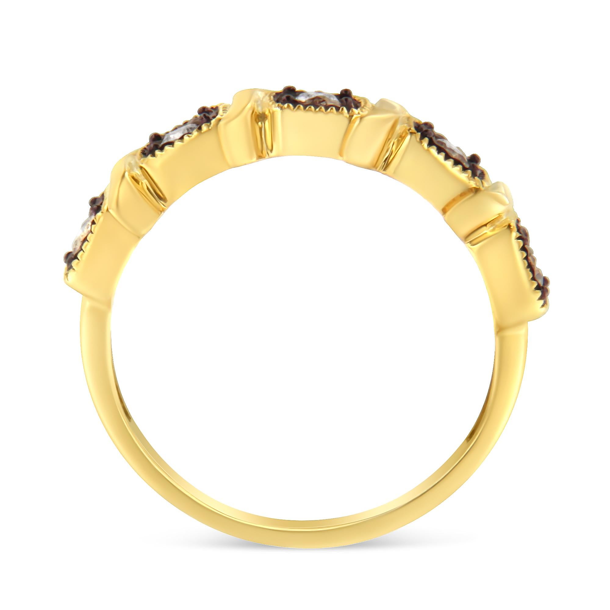 De las mujeres Anillo de 5 piedras con diamantes engastados en plata de ley .925 y destellos de oro amarillo de 10K 1/4 Cttw en venta