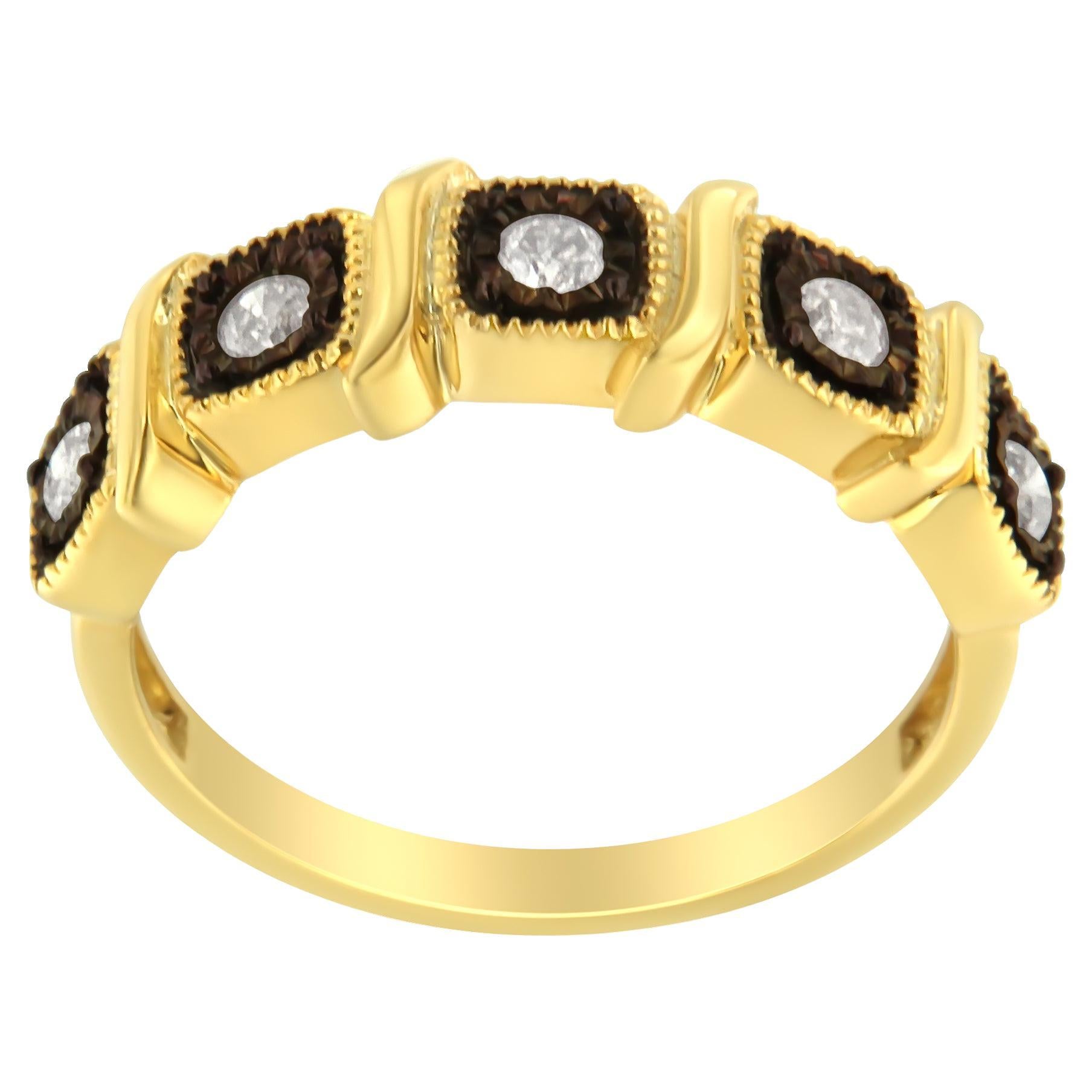 Anillo de 5 piedras con diamantes engastados en plata de ley .925 y destellos de oro amarillo de 10K 1/4 Cttw en venta