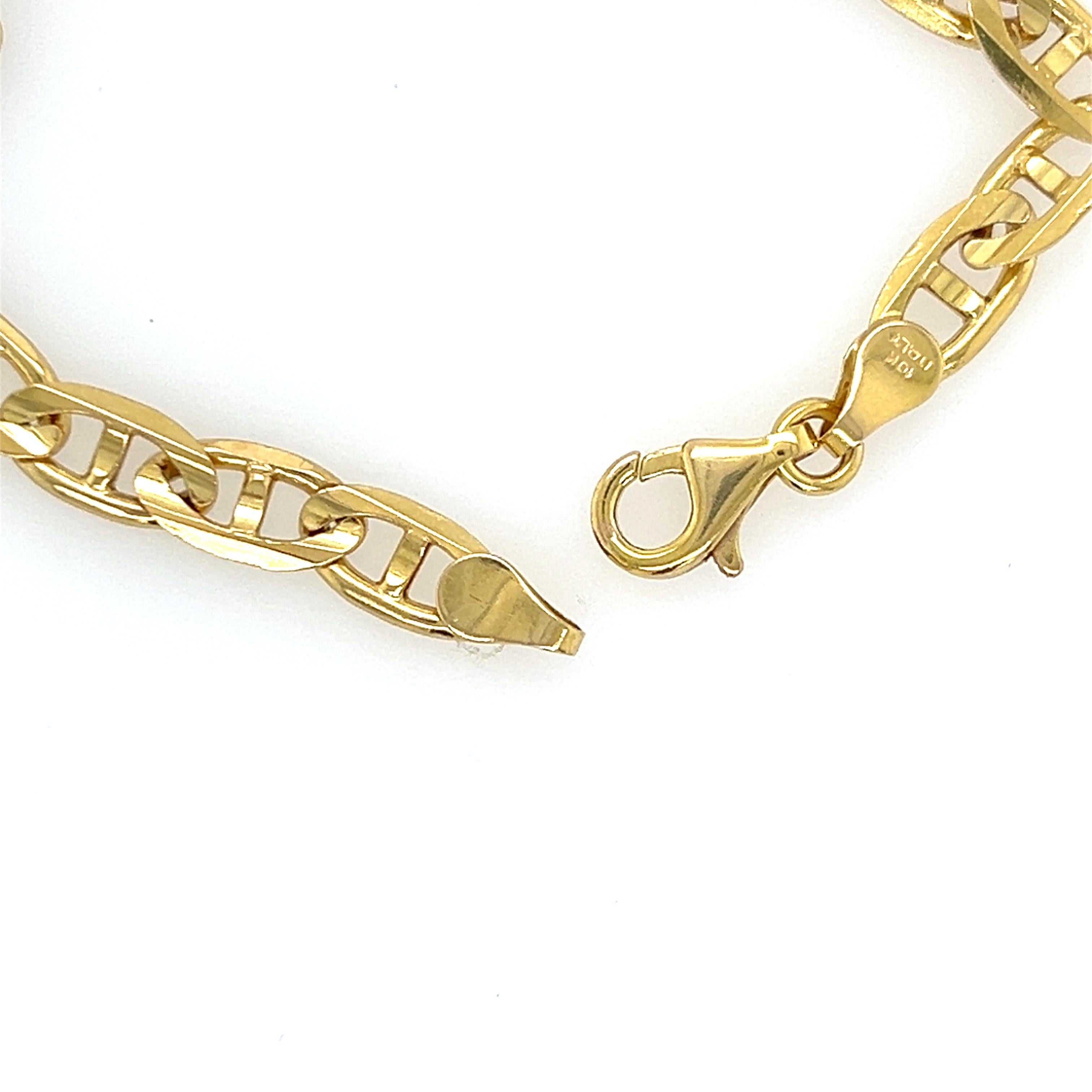 10k Yellow Gold Flat Link Mariner Chain Bracelet In Good Condition In Towson, MD