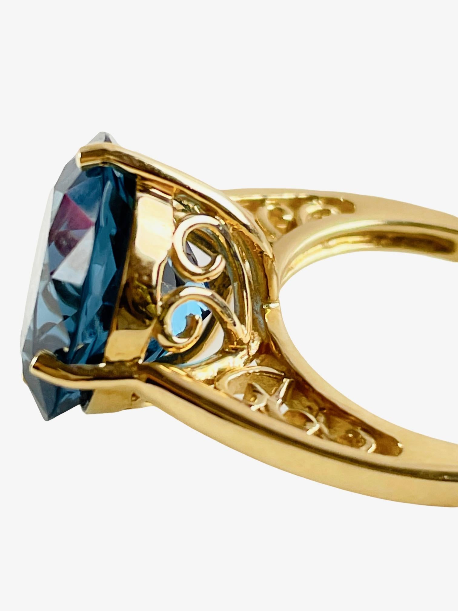 10K Gelbgold Großer Londoner Blautopas-Ring Größe 7,5 (größenverstellbar) mit Schätzung 5