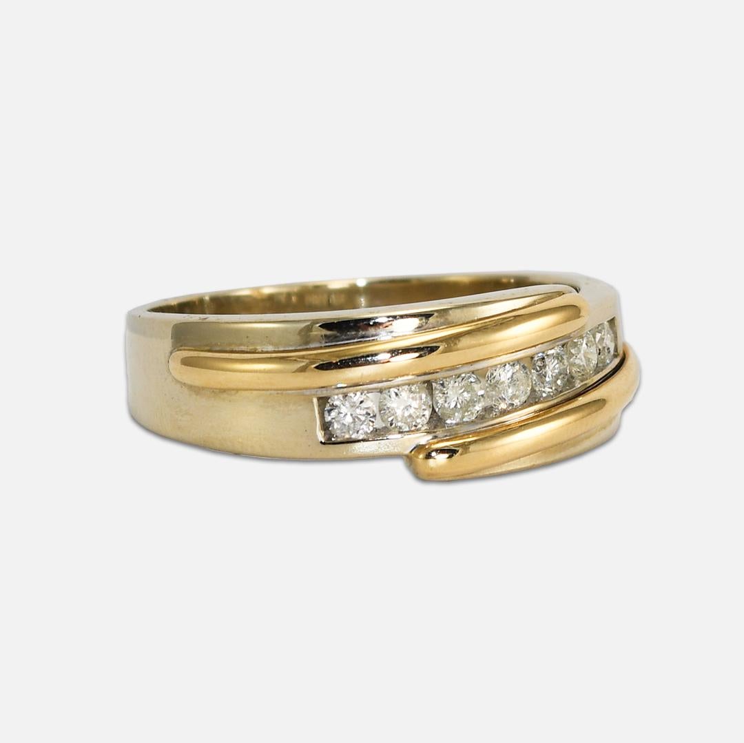 Men's 10k yellow gold and diamond wedding band.
Stamped 10k, 1/2 TW, and weighs 8.7 grams gross weight.
The diamonds are round brilliant cuts, .50 total carats, J color, Si to i1 clarity.
The ring measures 9mm wide at the top.
Ring size is 12 7/8
