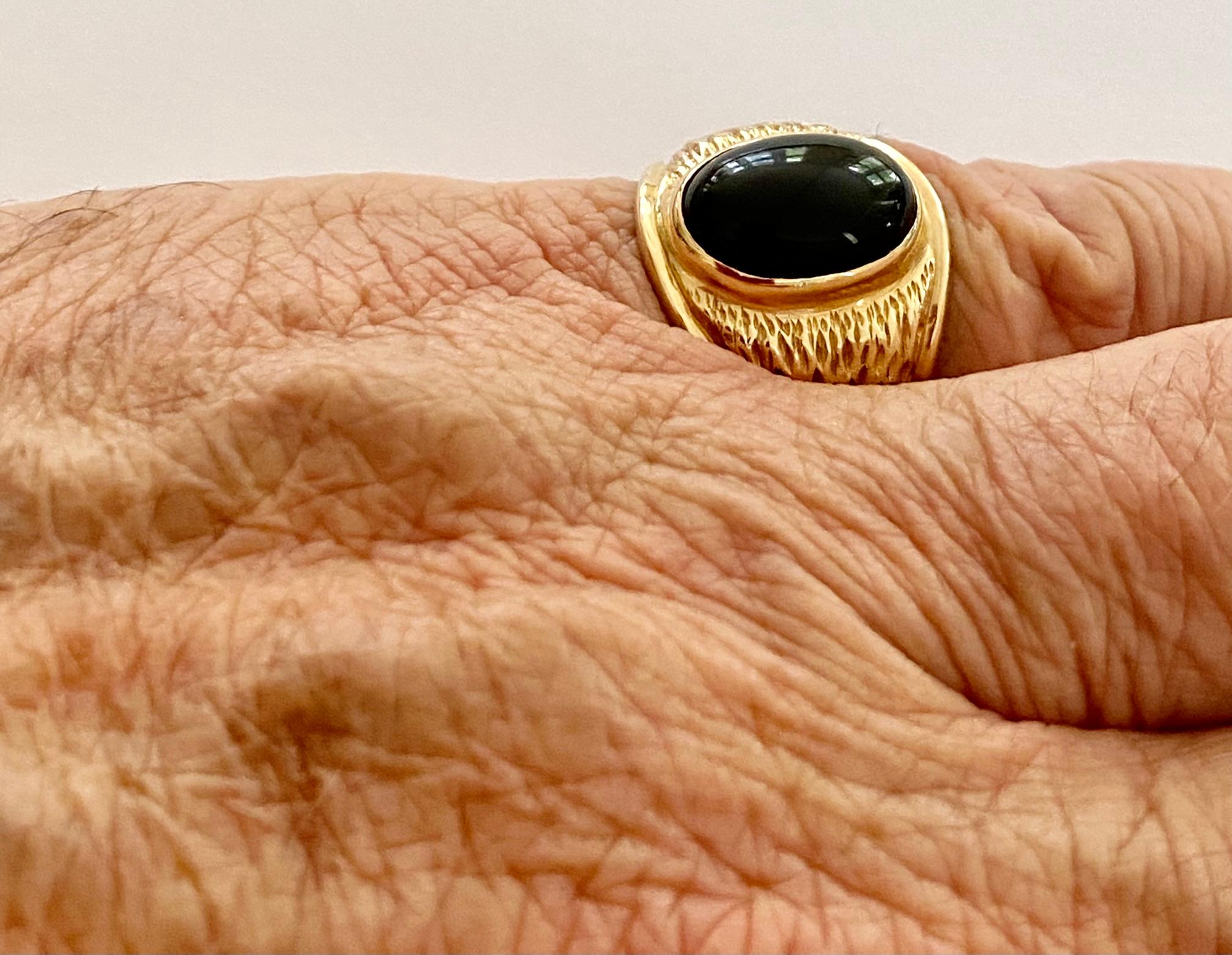 Women's or Men's 10K. Yellow Gold Men's Ring, Onyx Stone