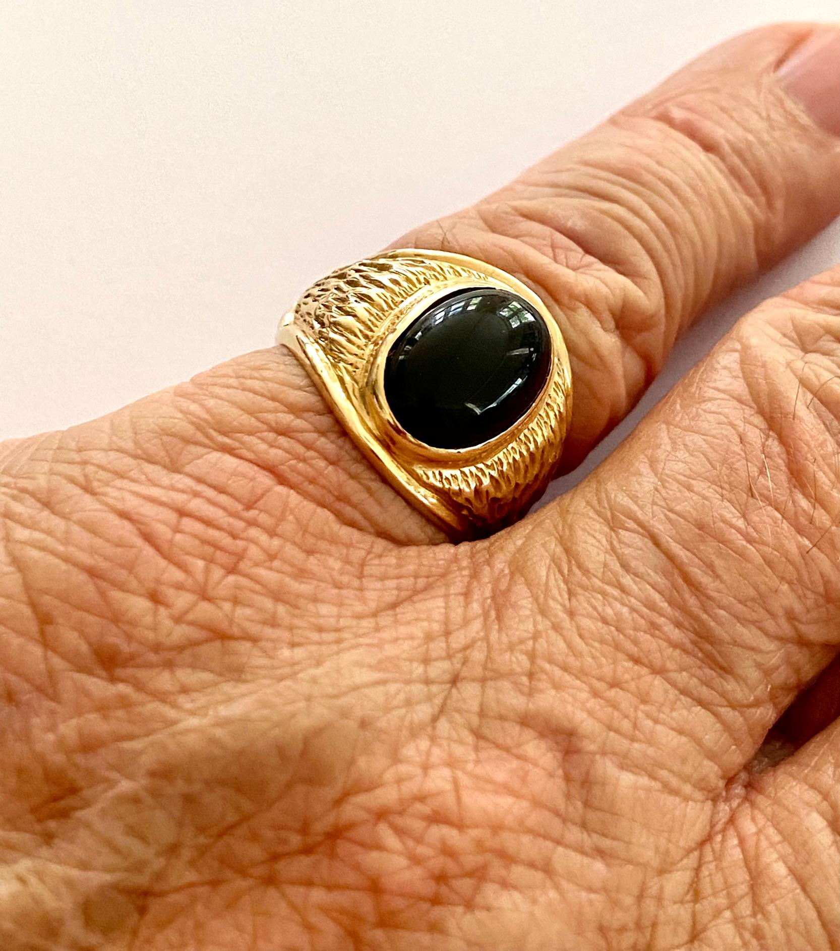 10K. Yellow Gold Men's Ring, Onyx Stone 1