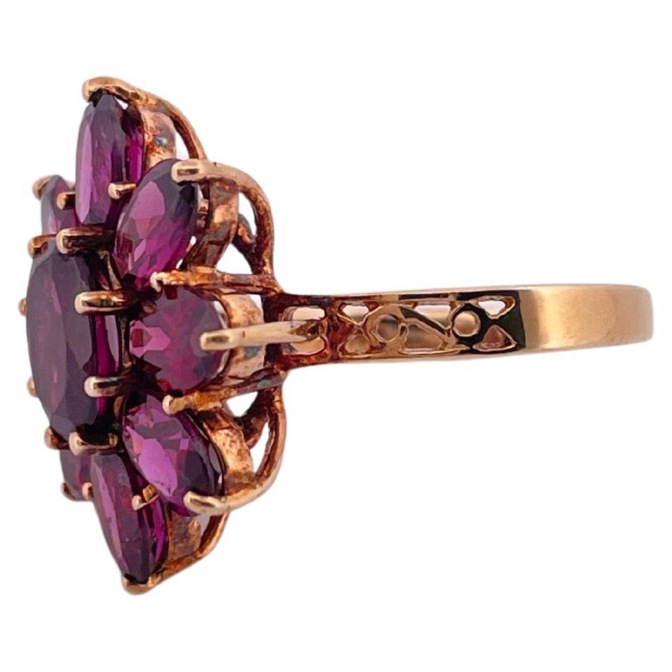 Contemporary 10k Yellow Gold Morganite Flower Ring For Sale