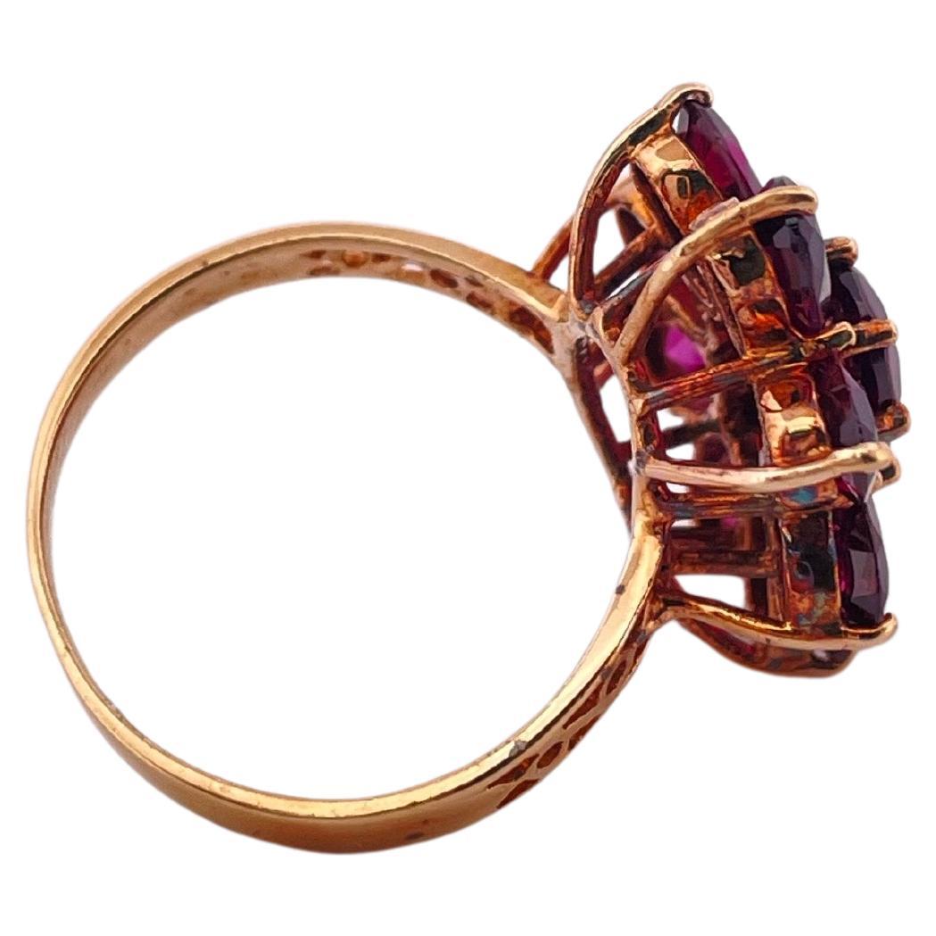 10k Yellow Gold Morganite Flower Ring In Good Condition For Sale In Sewickley, PA