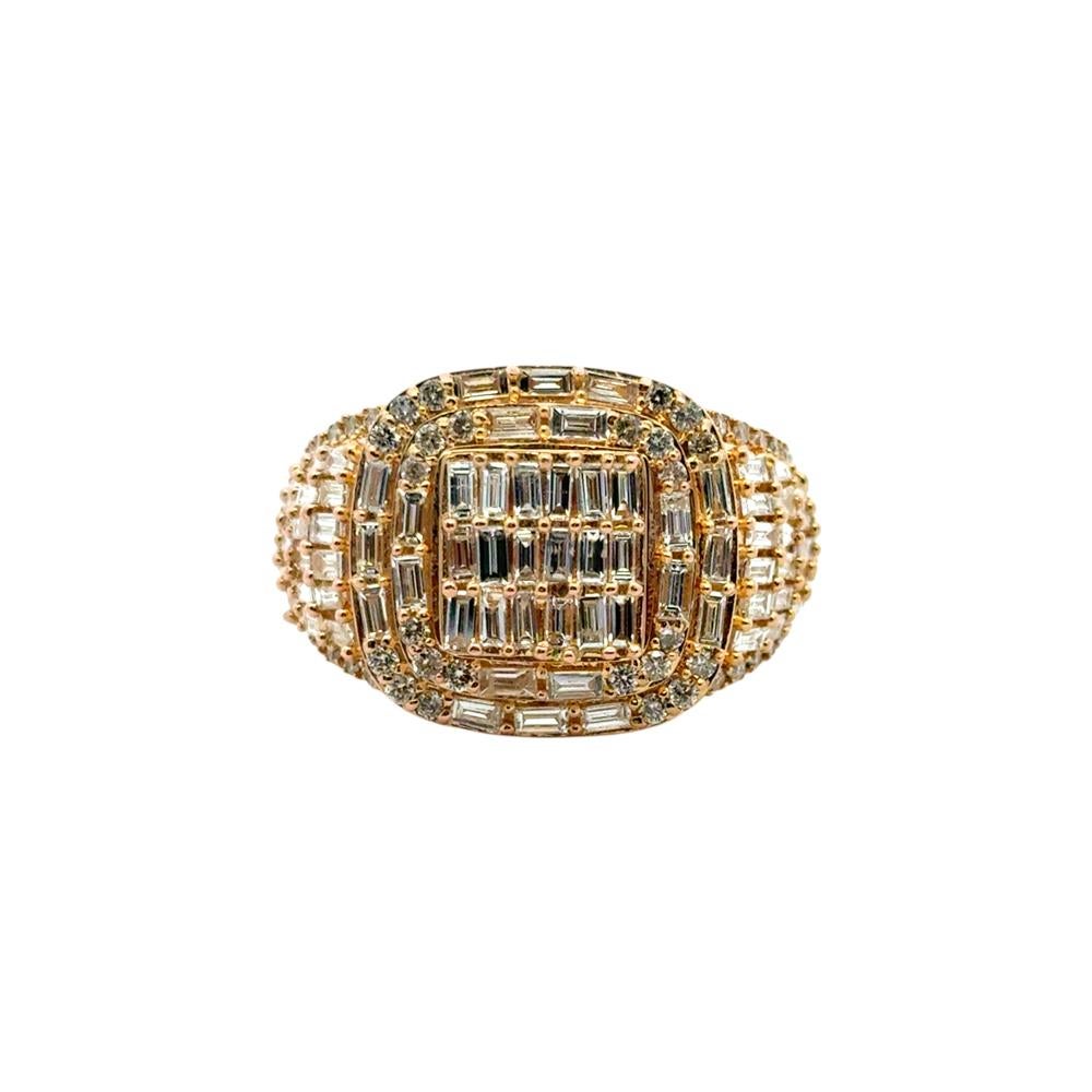 Modern 10k Yellow Gold Natural Baguette and Round Diamond Ring For Sale