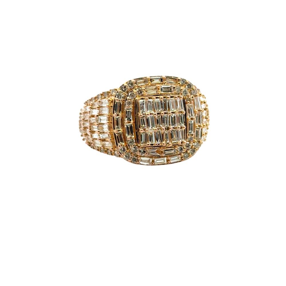 Mixed Cut 10k Yellow Gold Natural Baguette and Round Diamond Ring For Sale