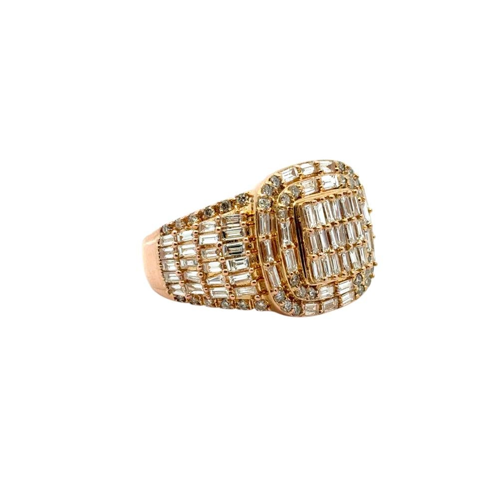 10k Yellow Gold Natural Baguette and Round Diamond Ring In Excellent Condition For Sale In Boca Raton, FL