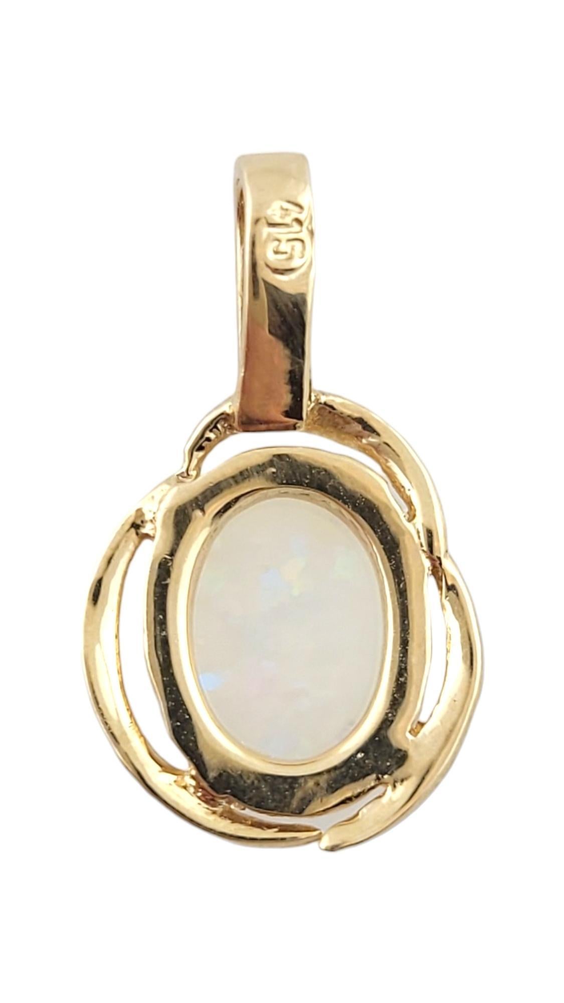 10K Yellow Gold Opal Pendant #16174 In Good Condition For Sale In Washington Depot, CT