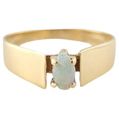 Vintage 10K Yellow Gold Opal Ring Size 5.25 #14624