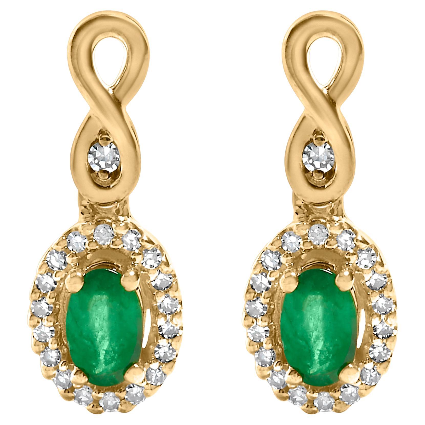 10K Gelbgold Ovalschliff grüner Smaragd 5x3mm und 1/7 Cttw Diamant Ohrring baumeln im Angebot