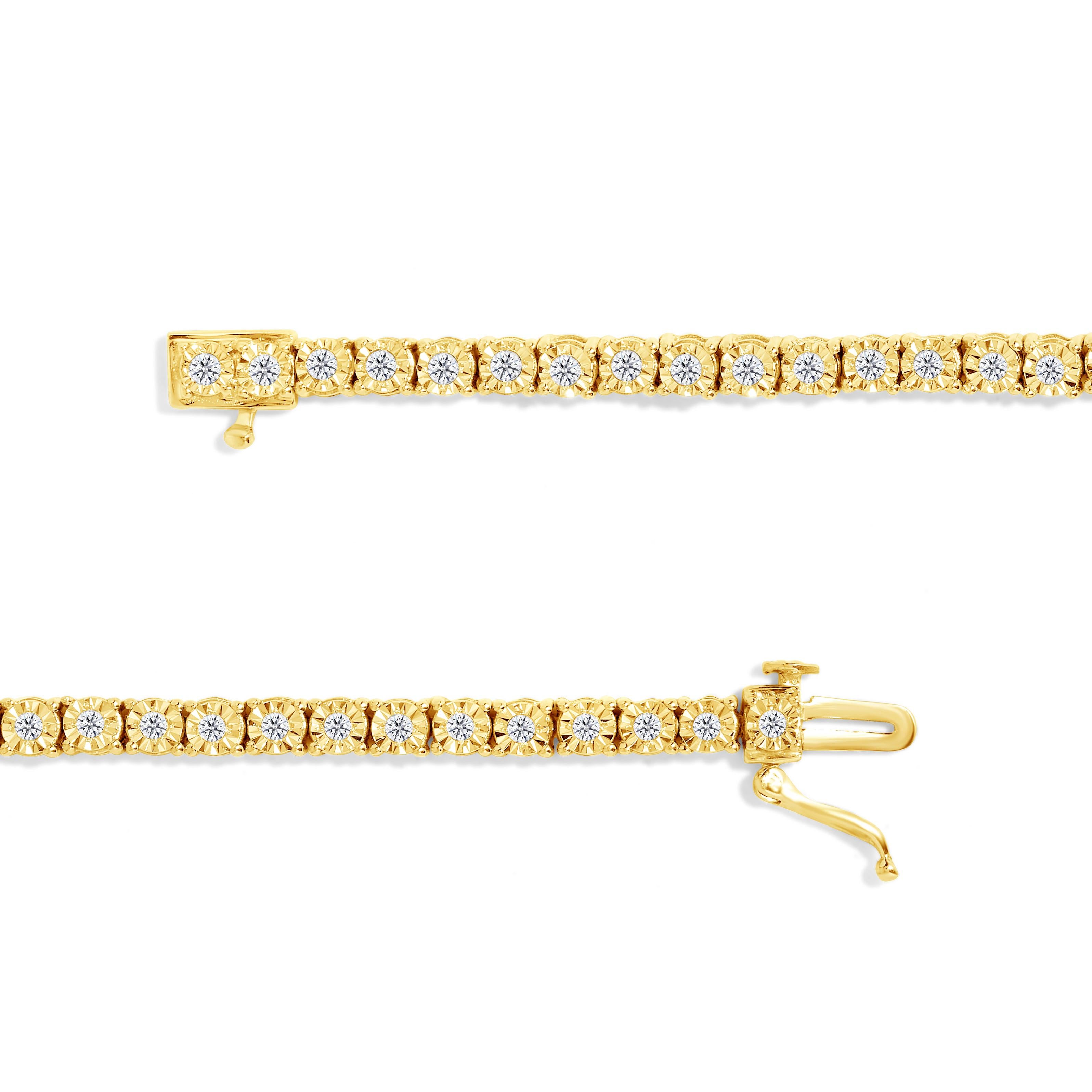 Contemporary 10K Yellow Gold over Silver 1.0 Cttw Diamond Round Faceted Bezel Tennis Bracelet For Sale