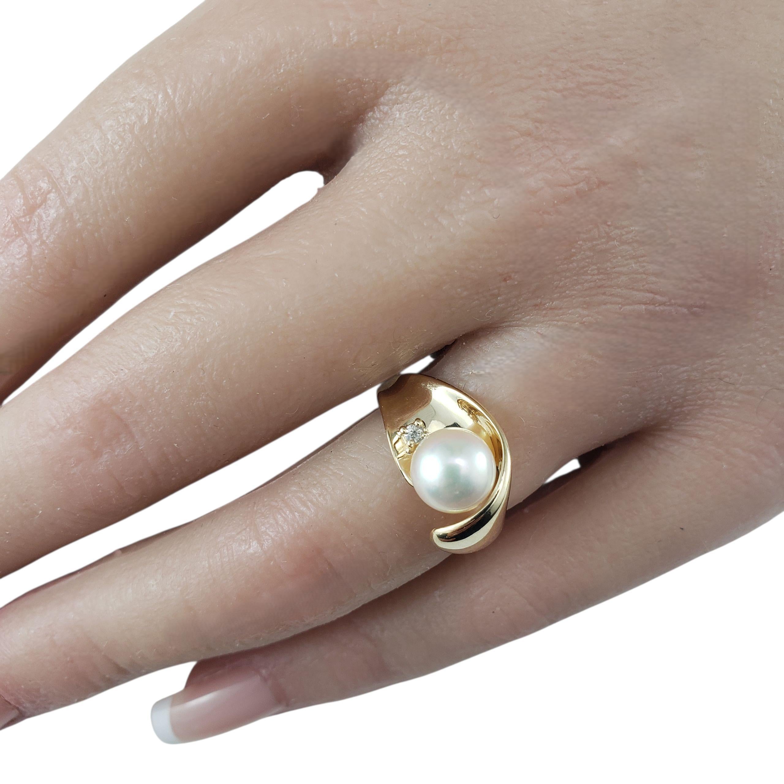 10K Yellow Gold Pearl and Diamond Ring Size 6 #22821 For Sale 2