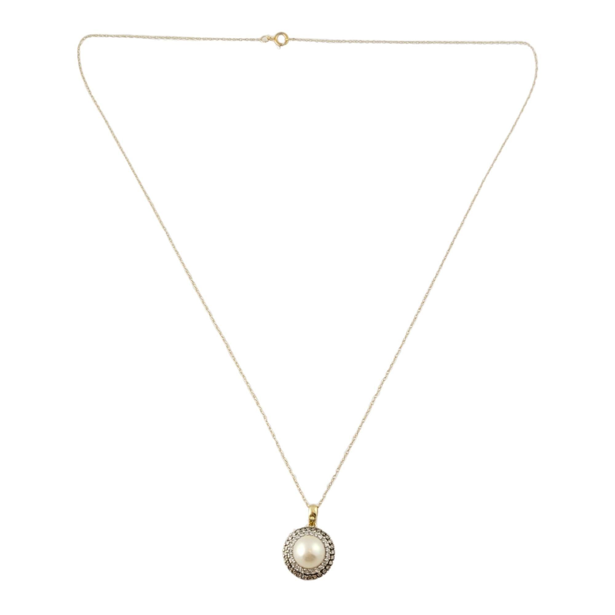 10k Yellow Gold Pearl Diamond Pendant with Chain In Good Condition For Sale In Washington Depot, CT