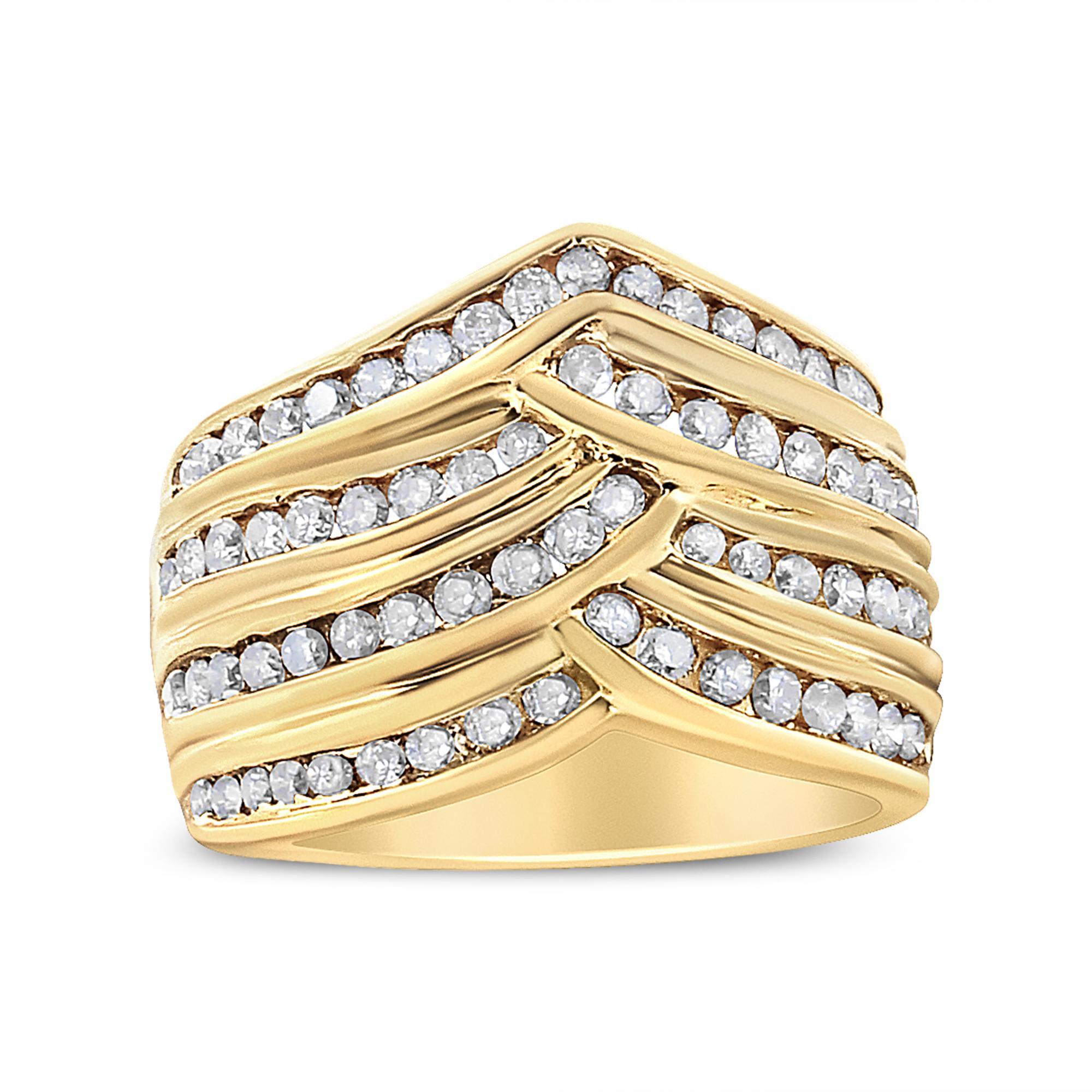 Offrez-vous ce bracelet moderne et charmant en diamant serti en canal et élevez tous vos looks ! Cette magnifique bague est créée en argent sterling véritable .925 et plaquée d'or jaune 10k, un métal qui ne ternira pas pendant des années ! Des