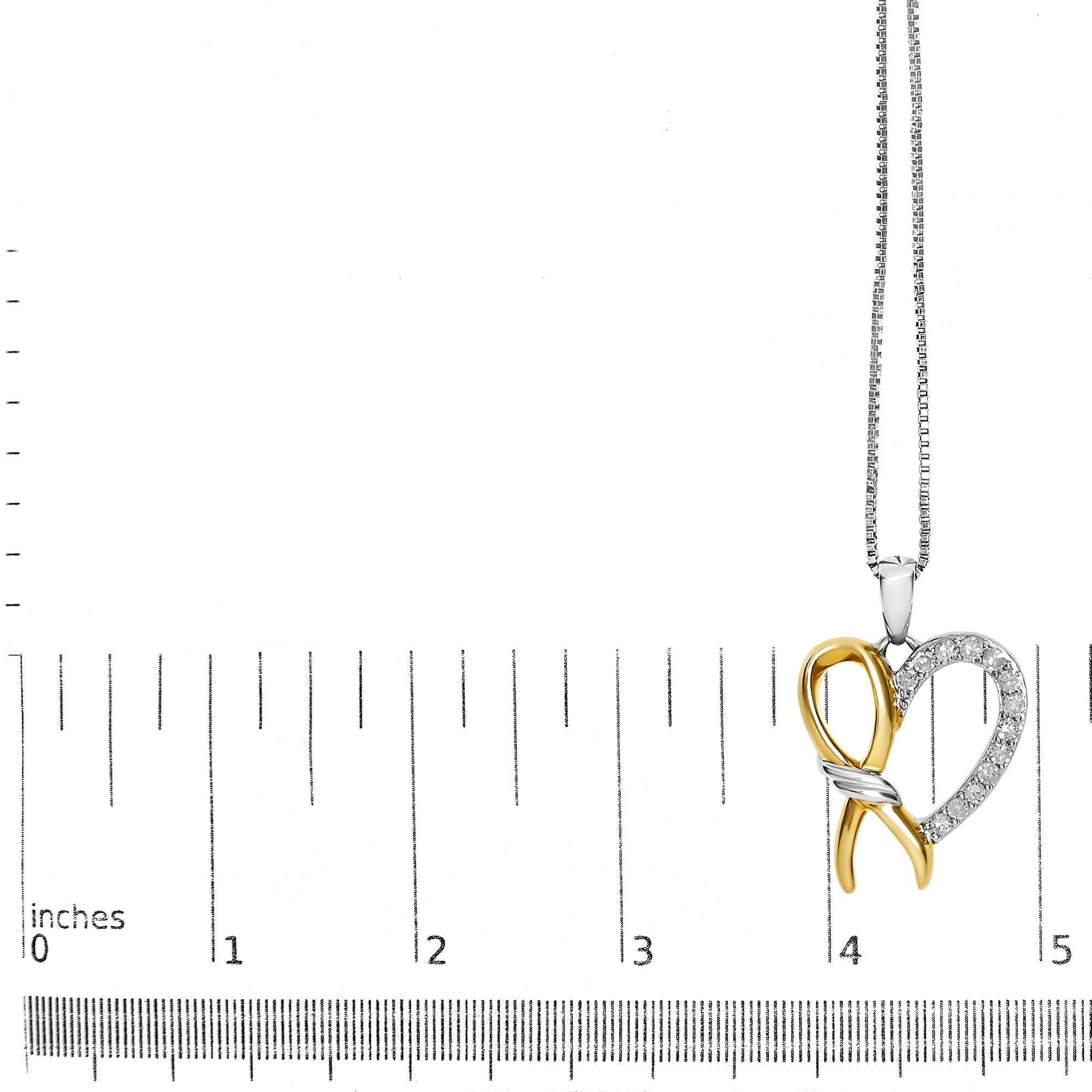 Collana in argento placcato oro giallo 10K con diamanti da 1/5 ctw In condizioni Nuovo in vendita a New York, NY