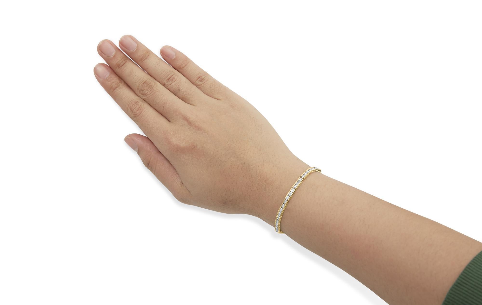 Bracciale a maglie quadrate in argento 925 placcato oro giallo 10K con diamante reale da 1 carato In condizioni Nuovo a New York, NY