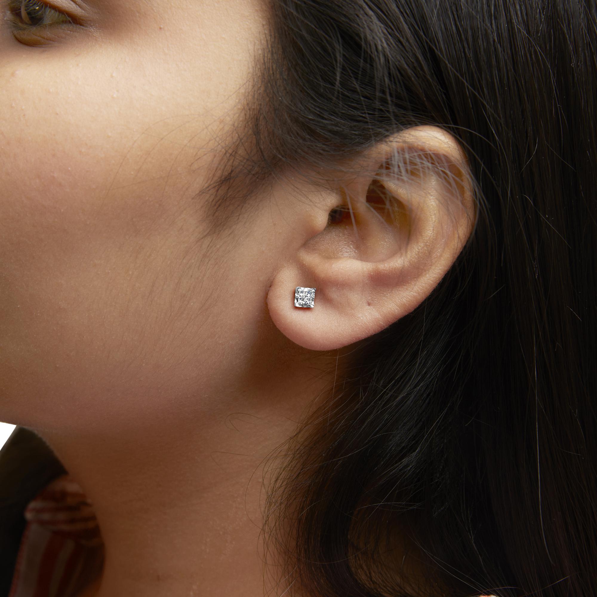Boucles d'oreilles en or jaune 10K Princesse 1/4 cttw Diamond Quad Neuf - En vente à New York, NY
