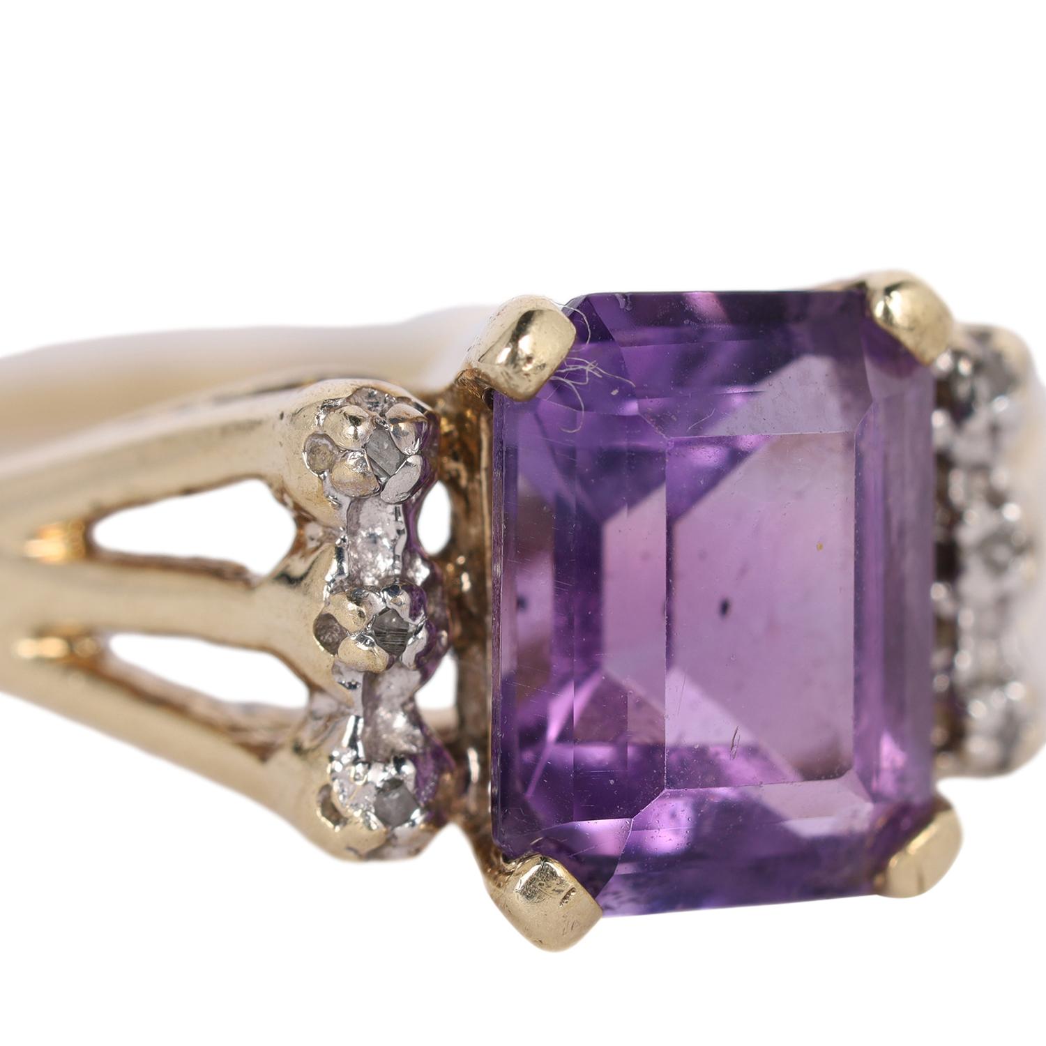 Women's 10K Yellow Gold Purple Amethyst Diamond Emerald Cut Ring Size 6.5