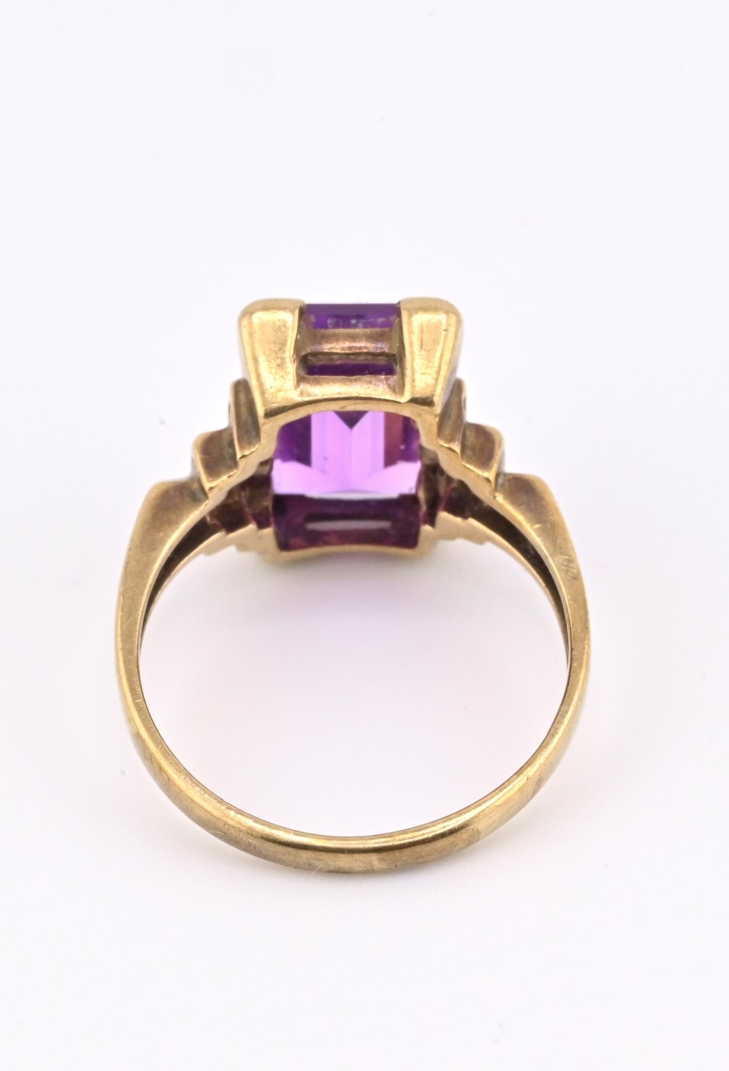 Anello con zaffiro in oro giallo 10K Art Deco / Epoca Retro Certificato IGI Misura 6,75 In condizioni buone in vendita a Media, PA