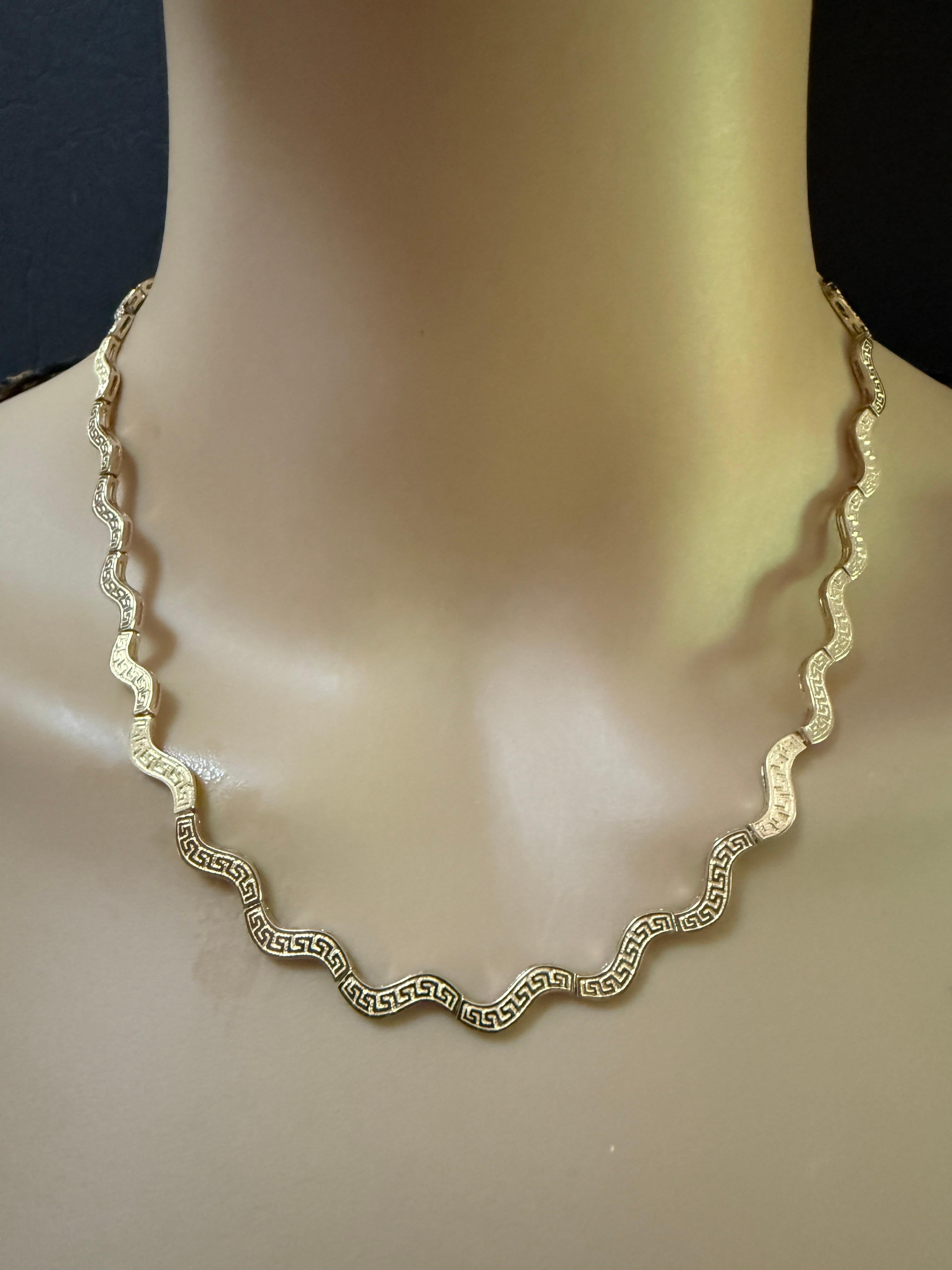 Collier à maillons en or jaune 10K avec clé grecque festonnée 17.25 pouces 17.60 grammes en vente 5