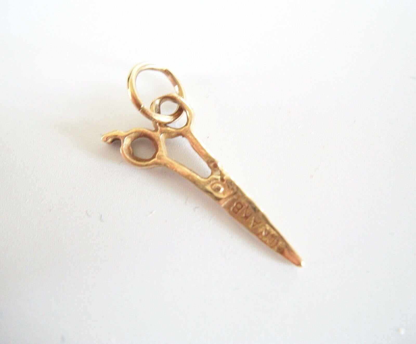 Modern 10K Yellow Gold Scissors Charm/Pendant - Signed - Canada - Late 20th Century For Sale