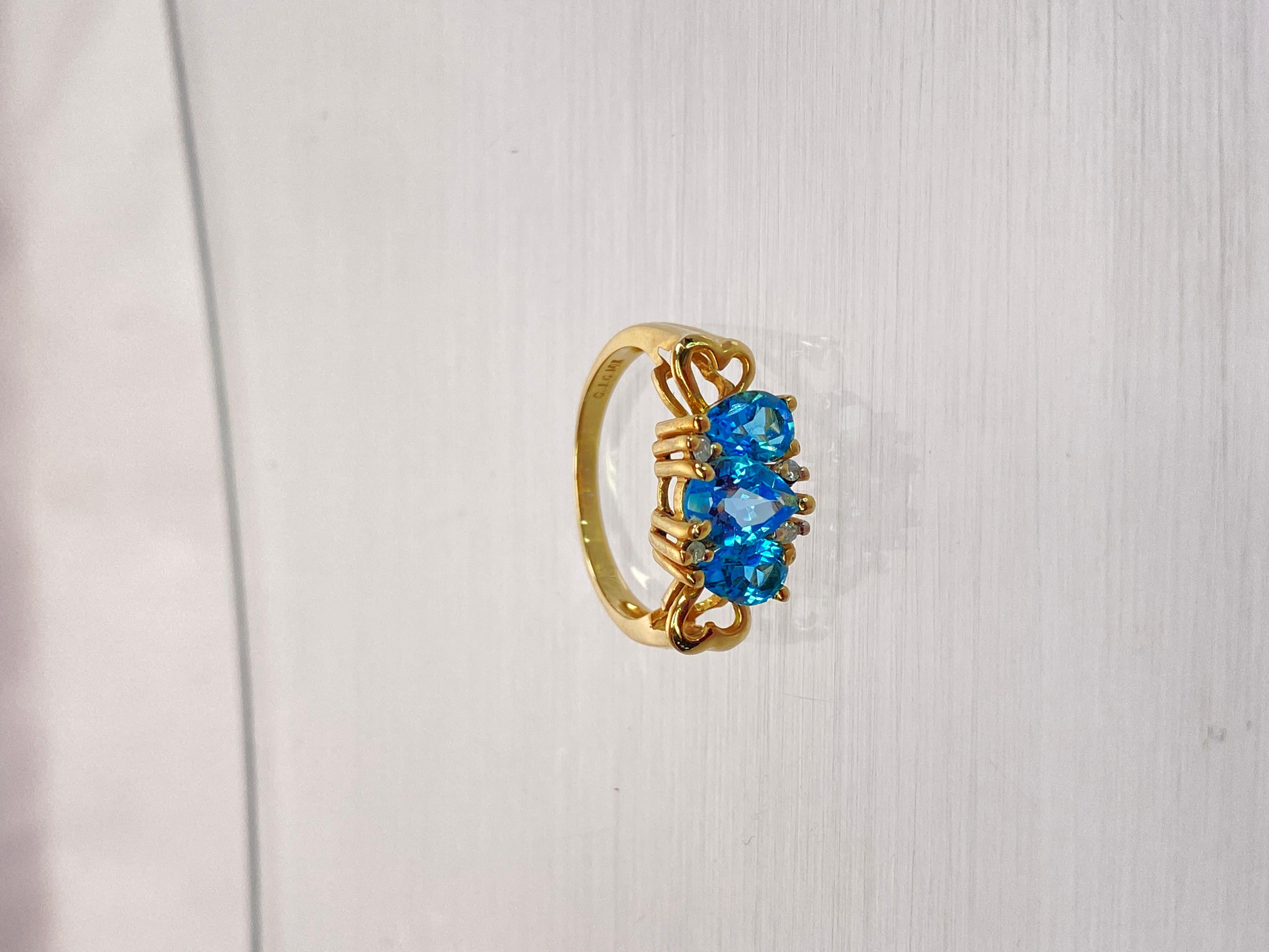 10K Yellow Gold Swiss Blue Topaz White Sapphire 3 Stone Anniversary Ring Size 6 For Sale 5