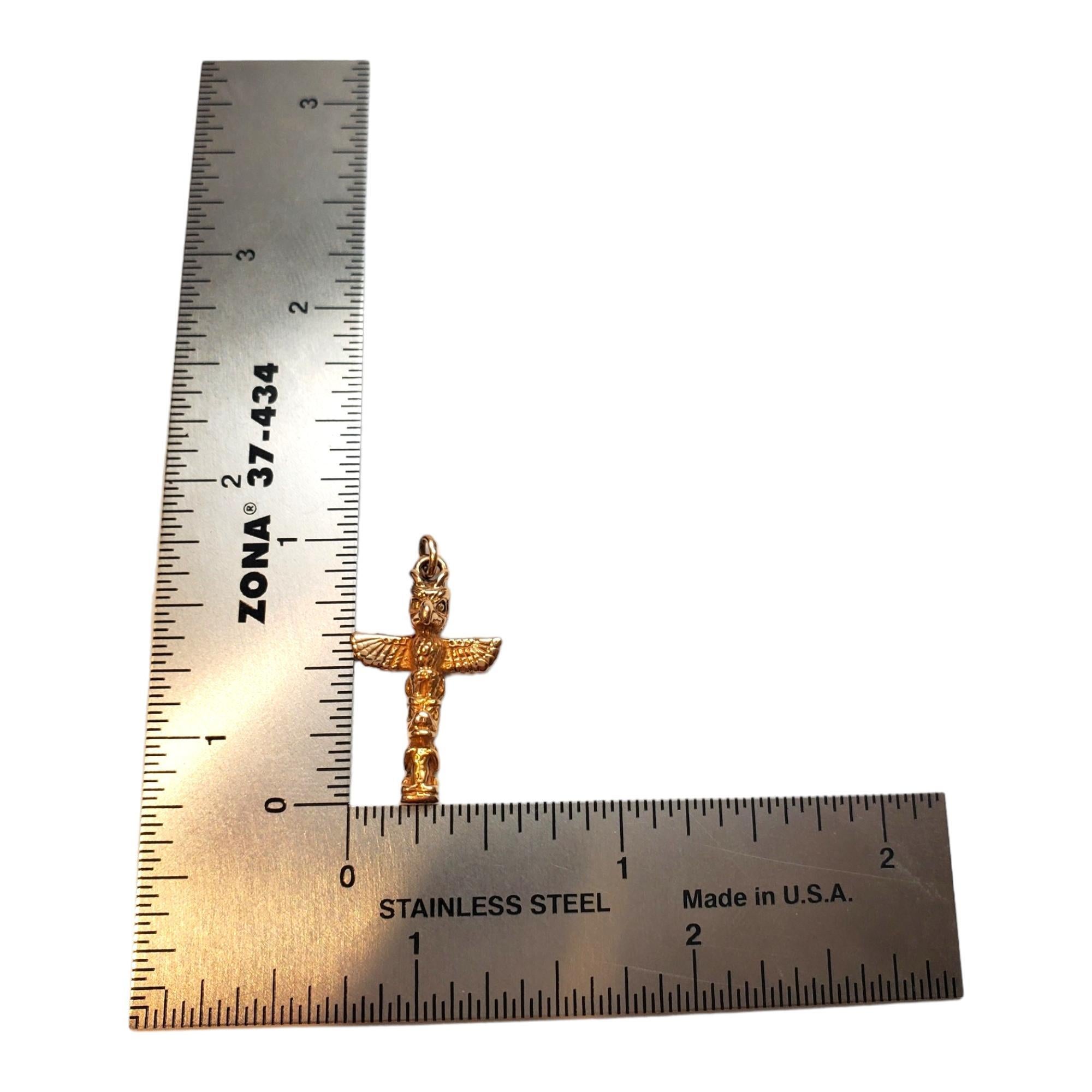 10K Yellow Gold Totem Pole Charm Pendant #18074 For Sale 4