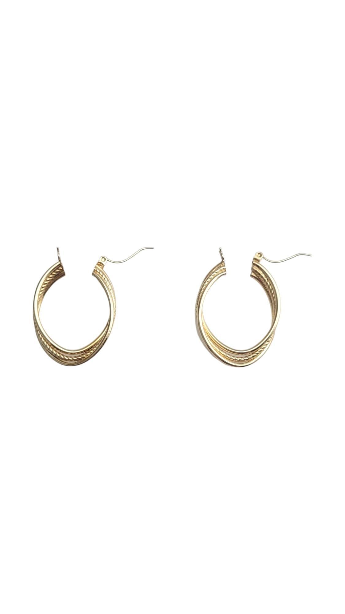 10K Yellow Gold Twisted 3 Band Hoop Earrings #21089 In Good Condition For Sale In Washington Depot, CT
