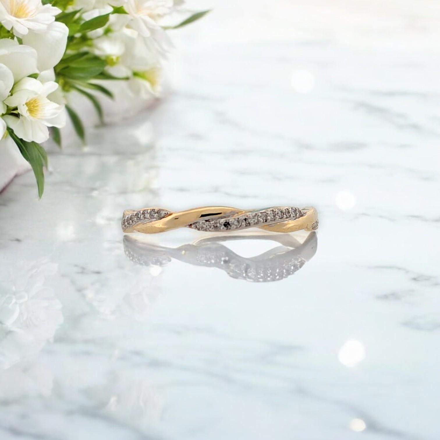 Women's Helena  10K Yellow Gold Twisted Diamond Band  .10 CTW Natural Diamonds For Sale