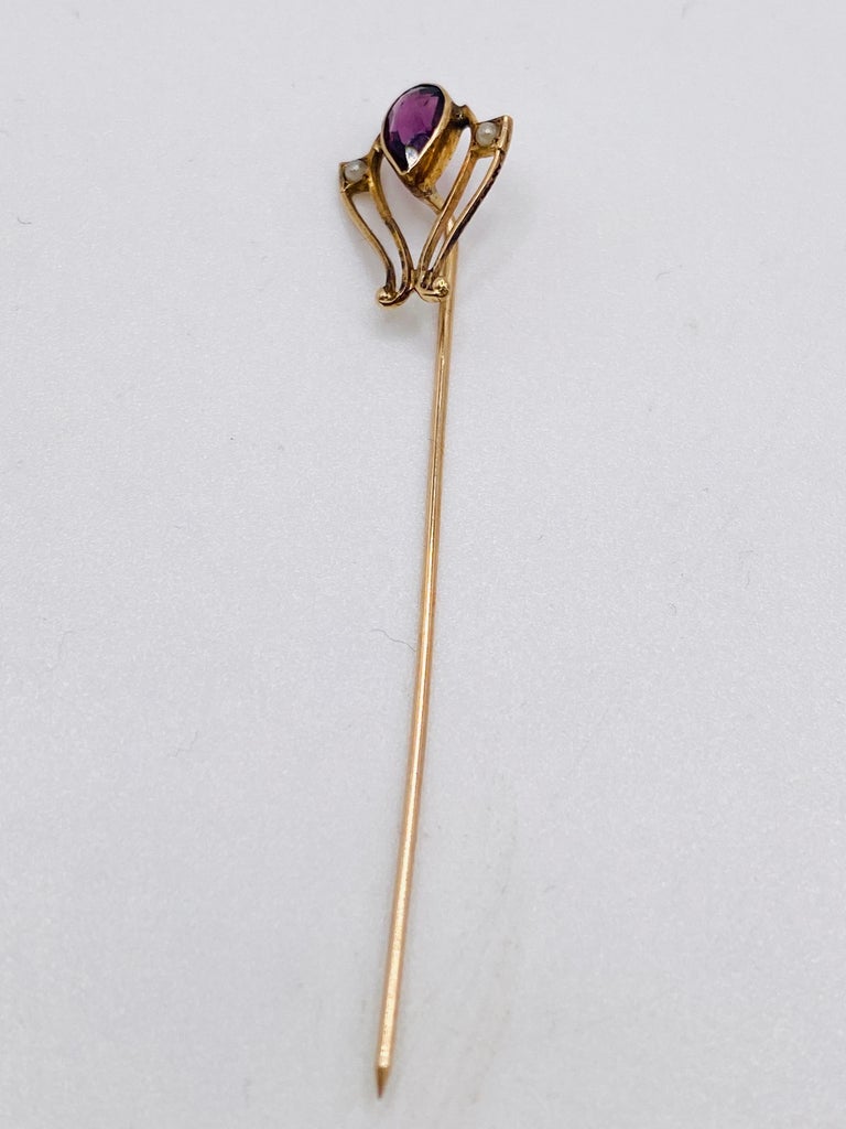 Pear Cut Victorian .5 Carat Amethyst and Pearl Yellow Gold Stick Pin For Sale