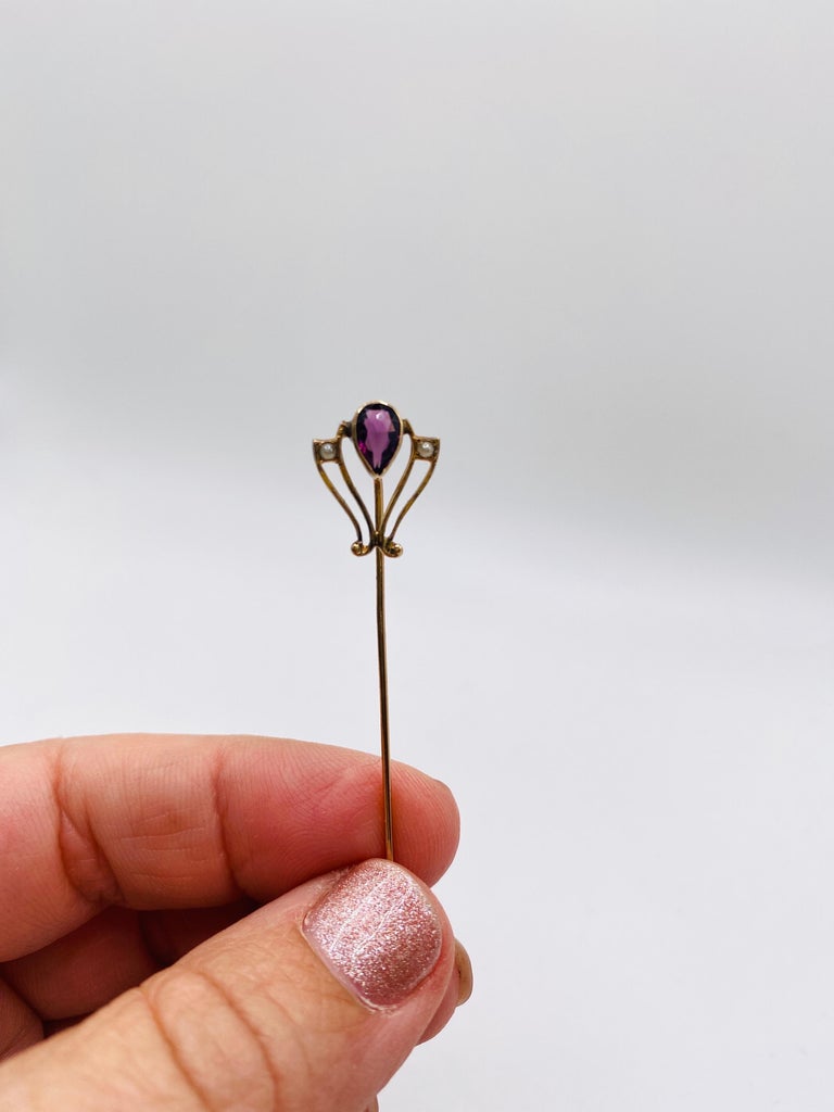 Women's or Men's Victorian .5 Carat Amethyst and Pearl Yellow Gold Stick Pin For Sale